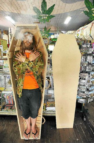 Hemp products: Hemp coffin-Heading for high heaven